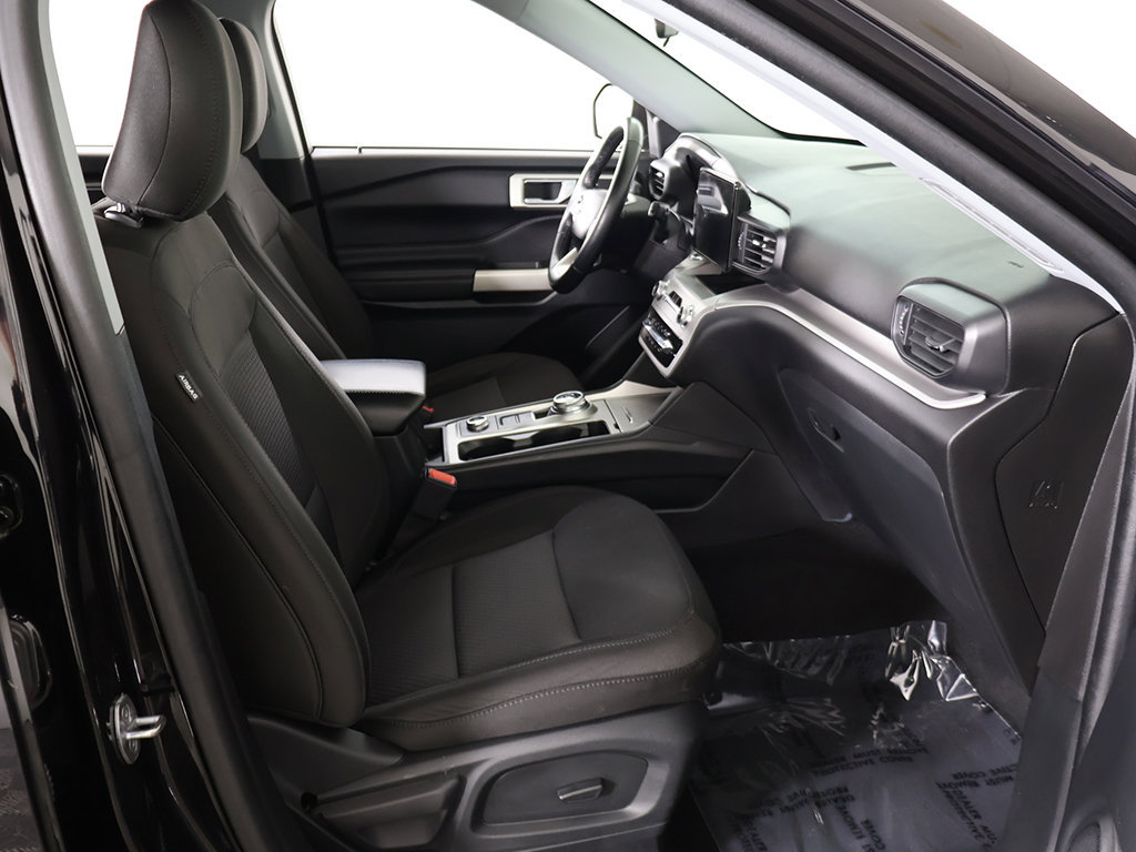 Used 2023 Ford Explorer XLT AWD/4WD image 31