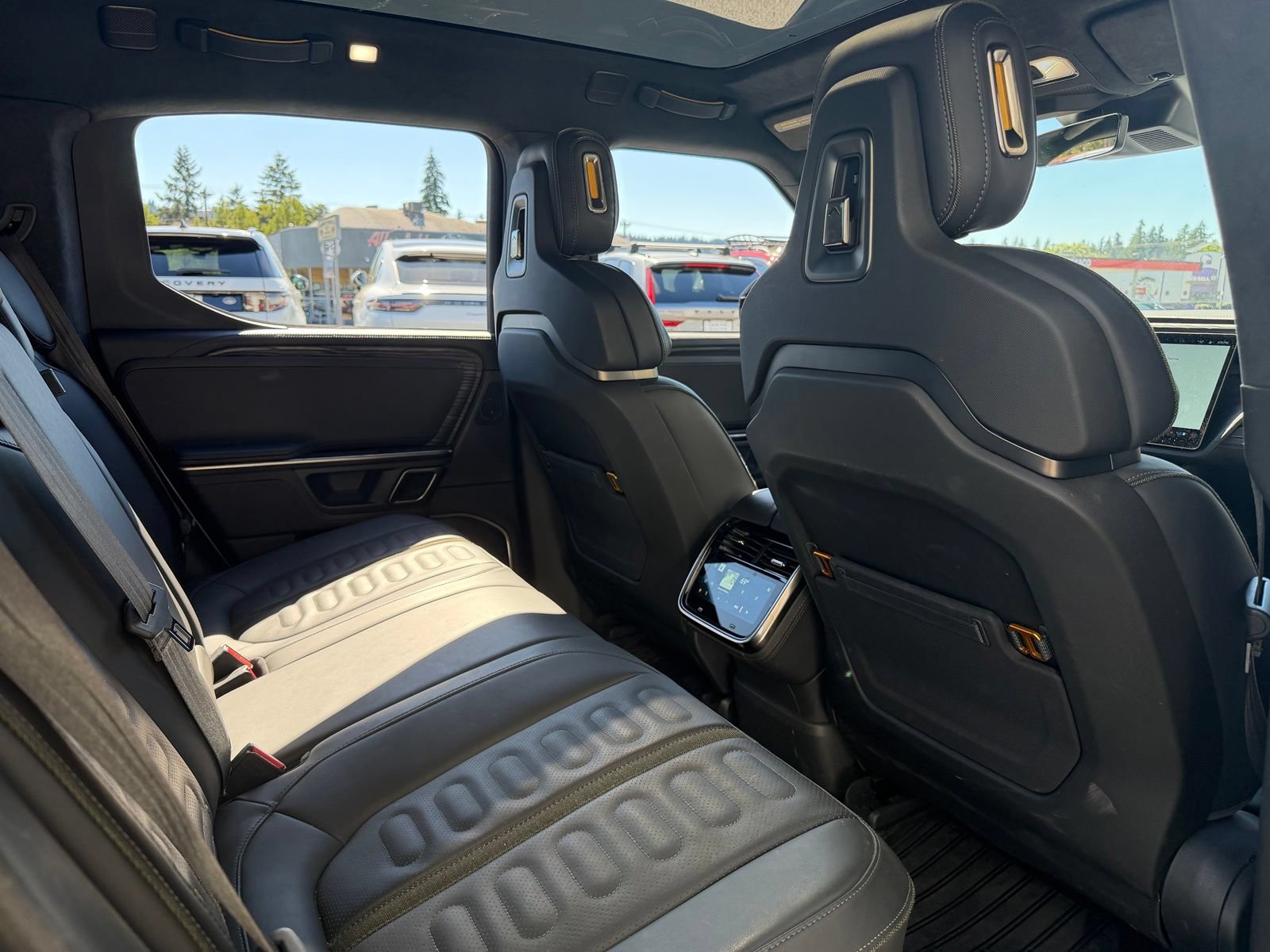 Used 2023 Rivian R1T Adventure AWD/4WD image 20