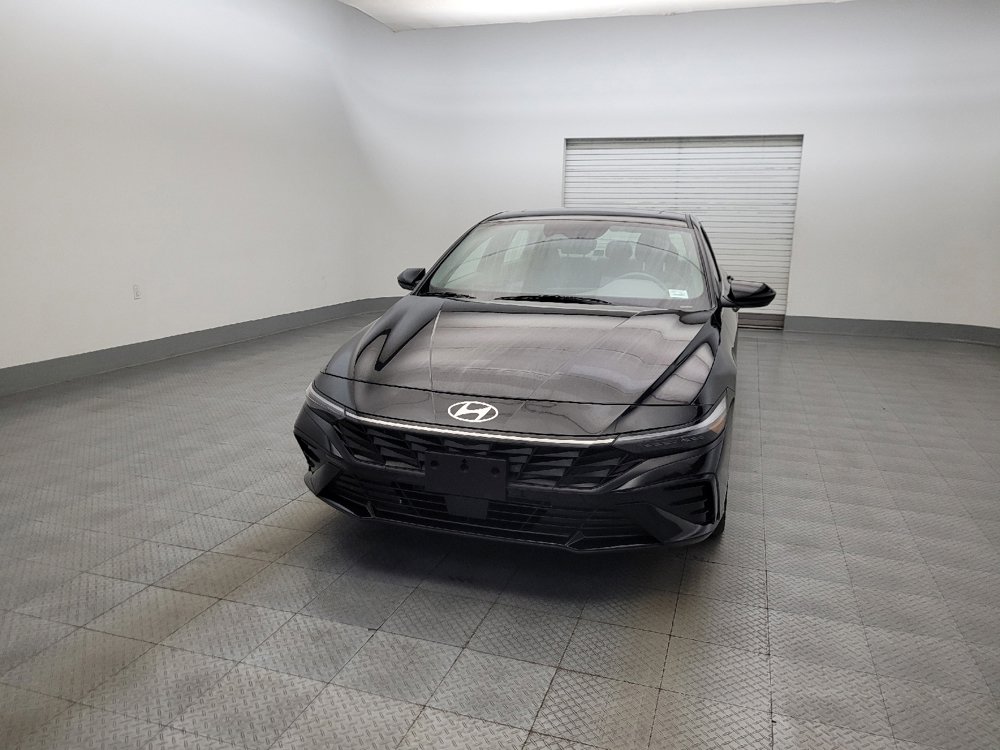 Used 2025 Hyundai Elantra SEL FWD image 15