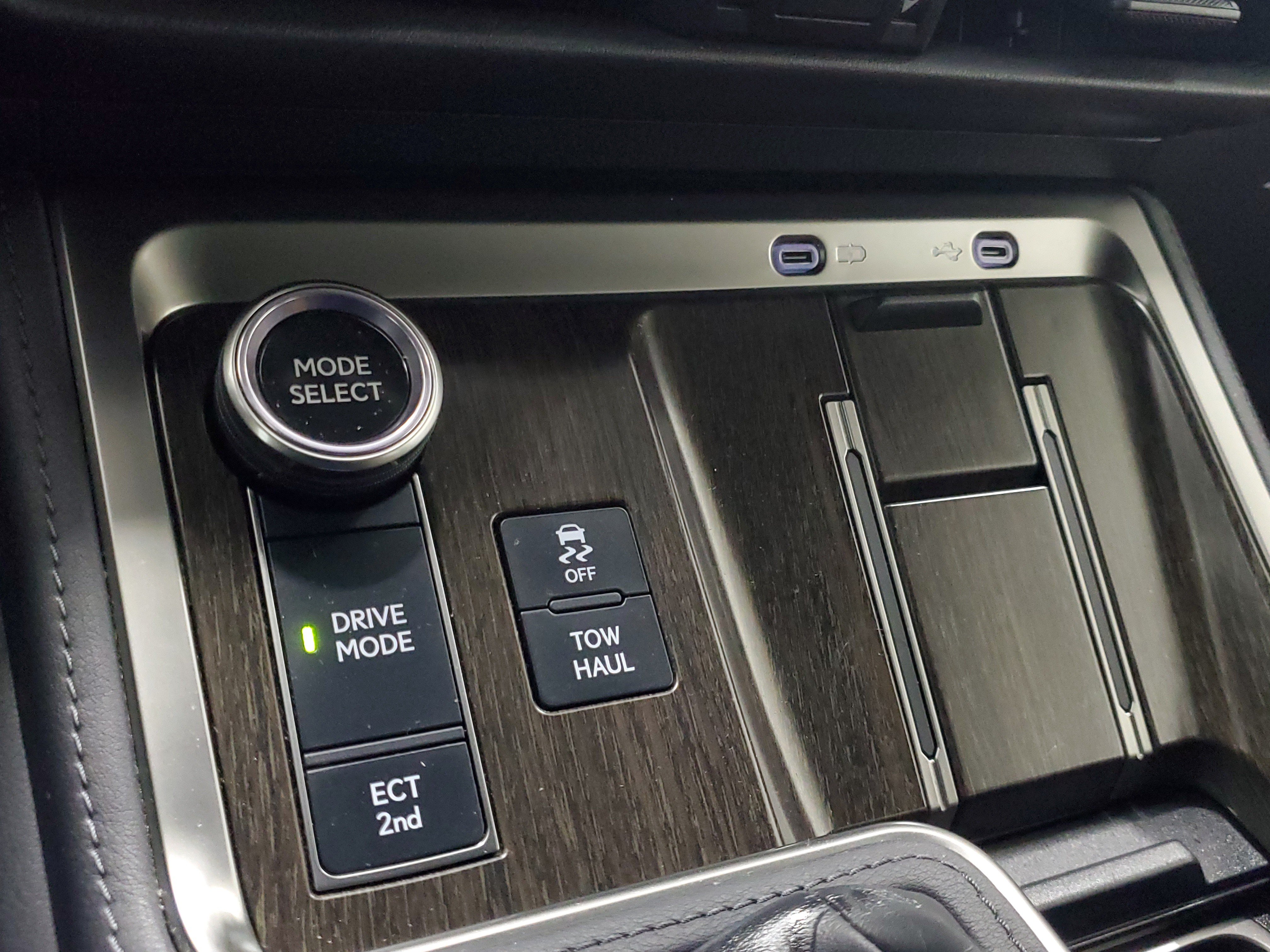 Used 2024 Lexus GX 550 w/ Accessory Package (Z1) AWD/4WD image 33