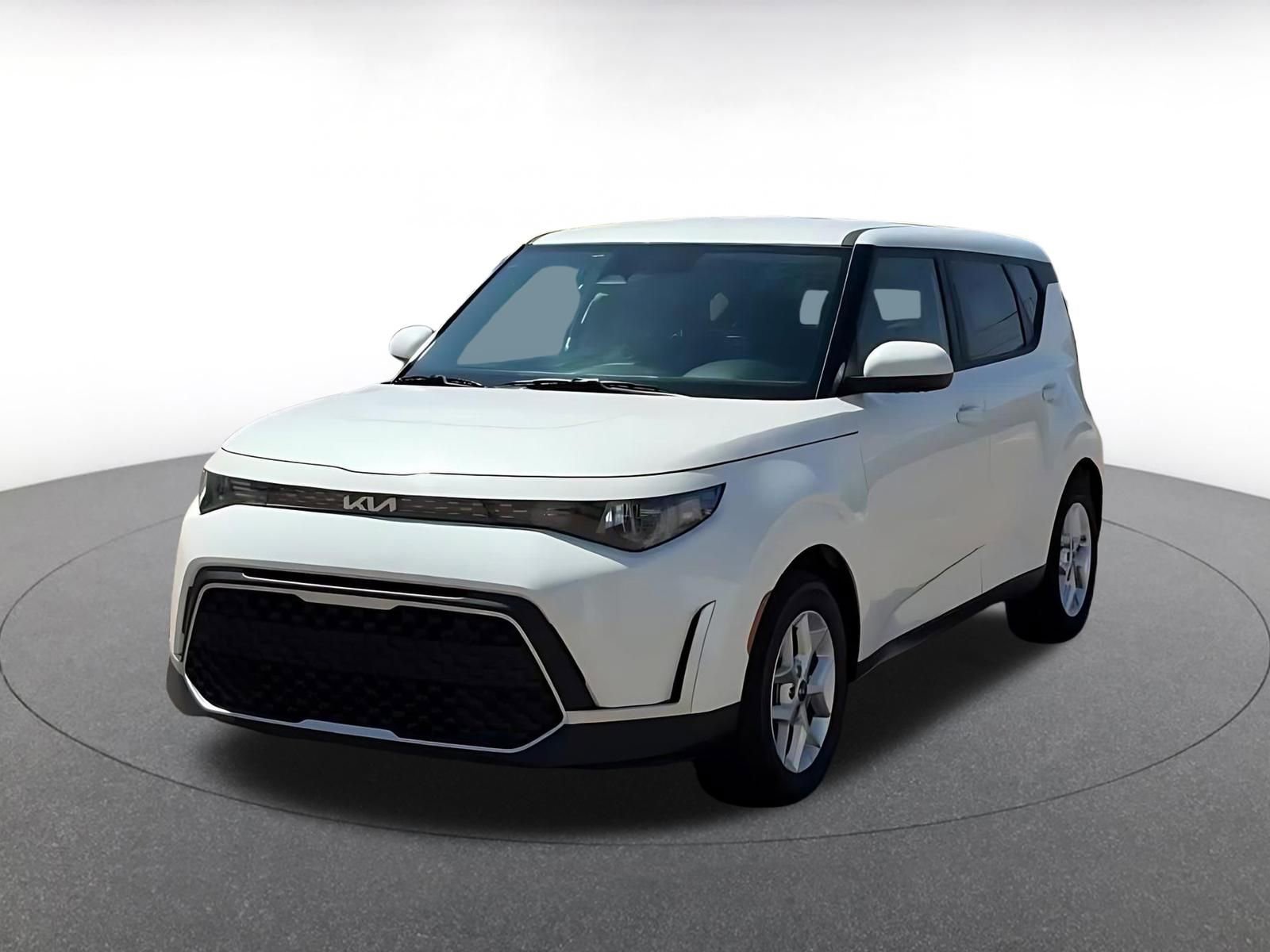 Used 2025 Kia Soul LX w/ LX Technology Package image 7