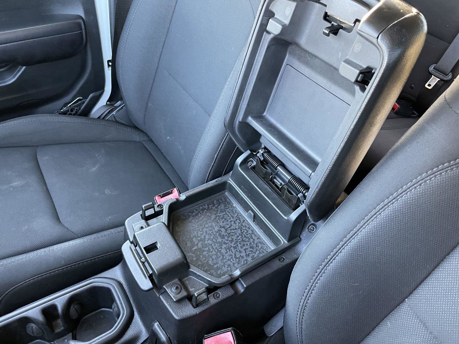 Used 2018 Jeep Wrangler Unlimited Sport S image 27