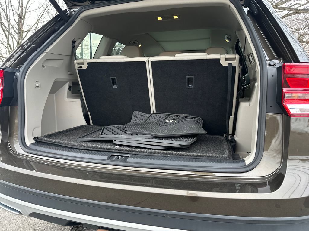 Used 2019 Volkswagen Atlas SE w/ Panoramic Sunroof Package image 16