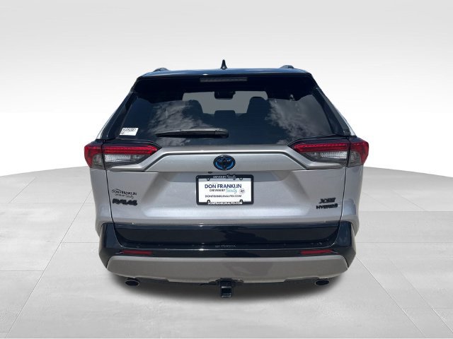 Used 2022 Toyota RAV4 XSE w/ XSE Grade Weather Package AWD/4WD image 4