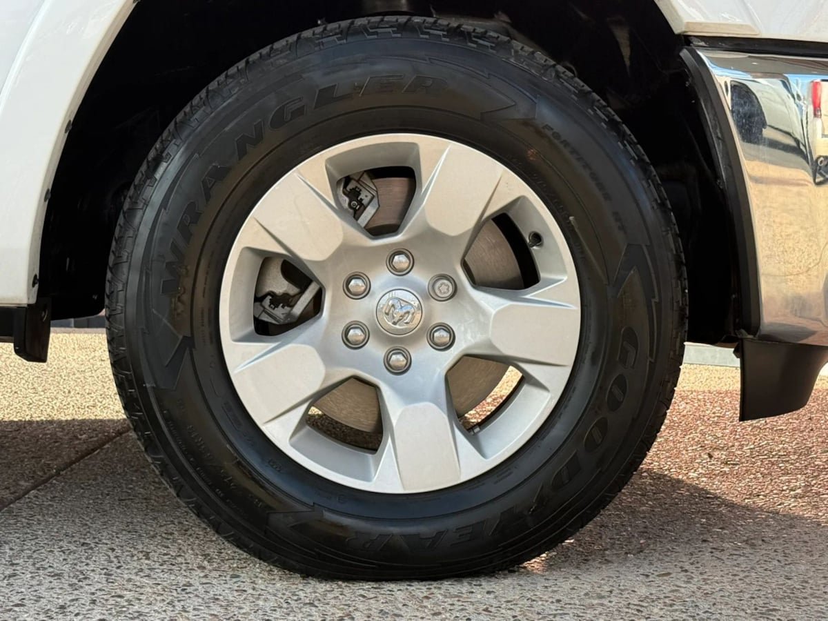 Used 2025 RAM 1500 Big Horn AWD/4WD image 25