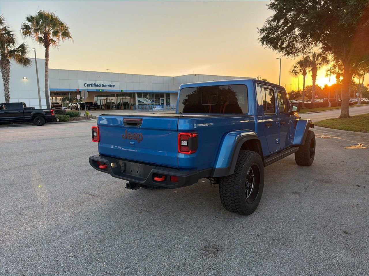 Used 2022 Jeep Gladiator Mojave w/ LED Lighting Group AWD/4WD image 5