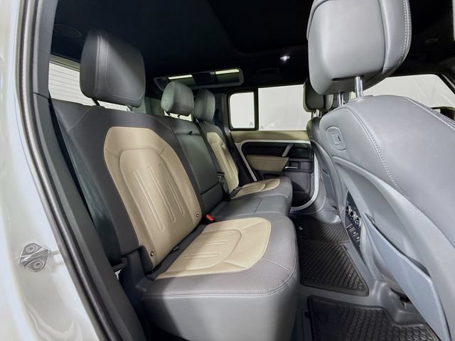 Certified 2022 Land Rover Defender 110 X-Dynamic HSE AWD/4WD image 29