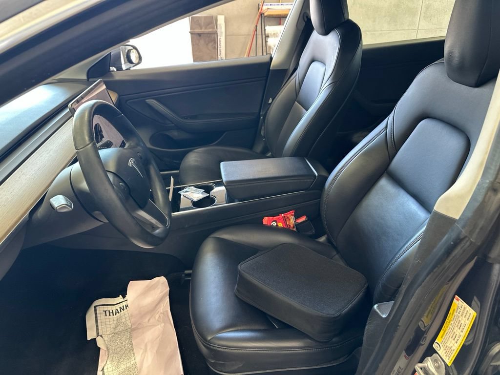 Used 2018 Tesla Model 3 Mid Range RWD image 13