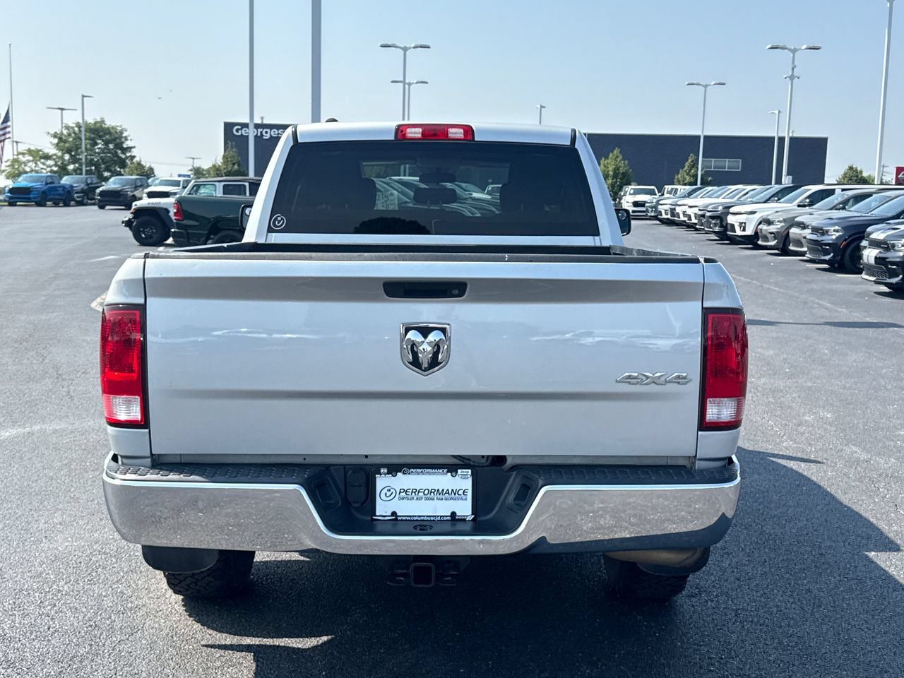 Used 2017 RAM 1500 ST w/ SXT Appearance Group AWD/4WD image 4