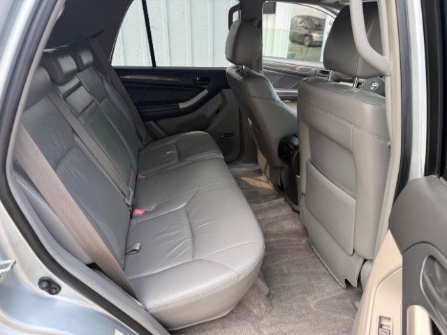 Used 2005 Toyota 4Runner Limited AWD/4WD image 7
