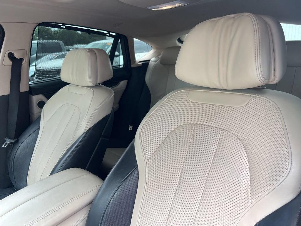 Used 2015 BMW X6 xDrive50i AWD/4WD image 10