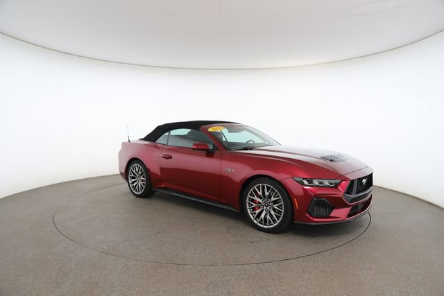 Used 2025 Ford Mustang GT Premium image 27