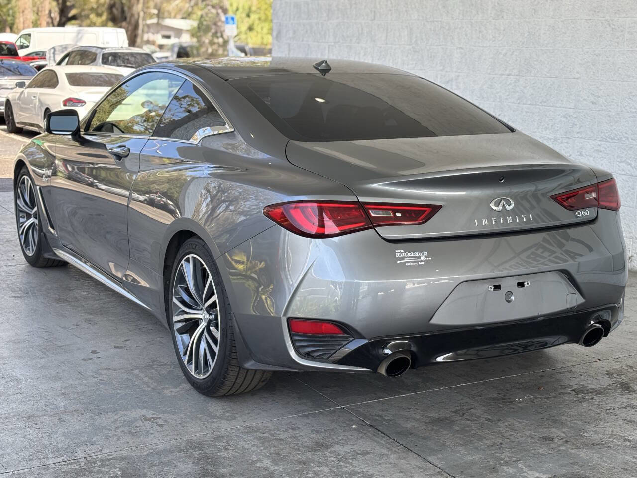 Used 2017 INFINITI Q60 3.0t w/ Cargo Package image 8