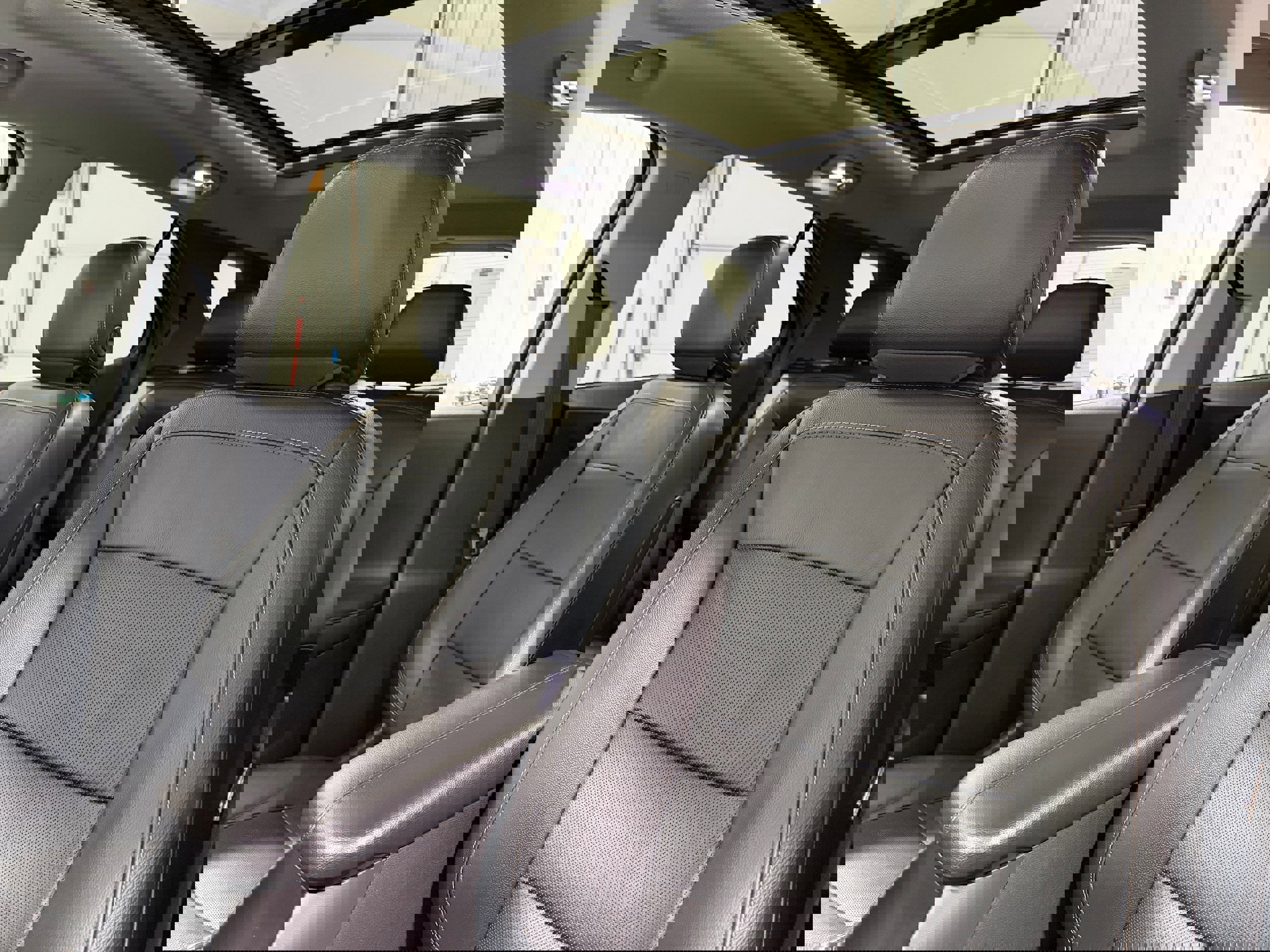 Used 2019 Chevrolet Equinox Premier image 5