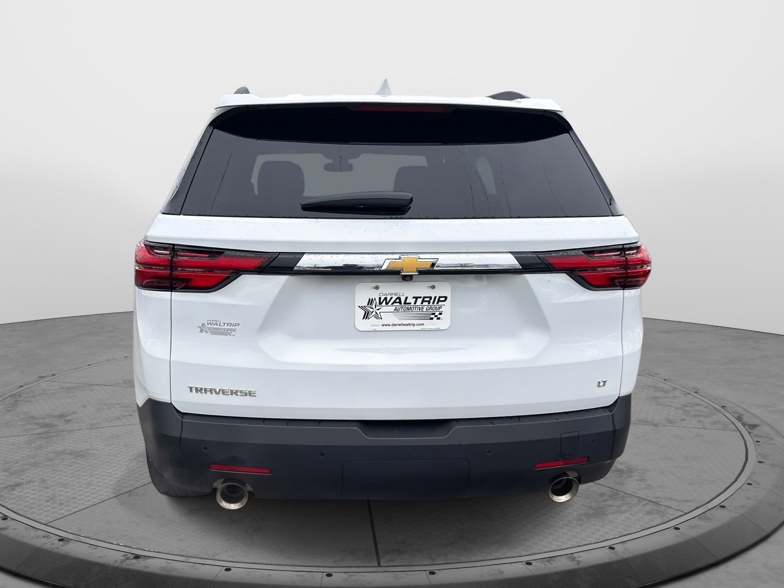 Used 2023 Chevrolet Traverse LT image 7