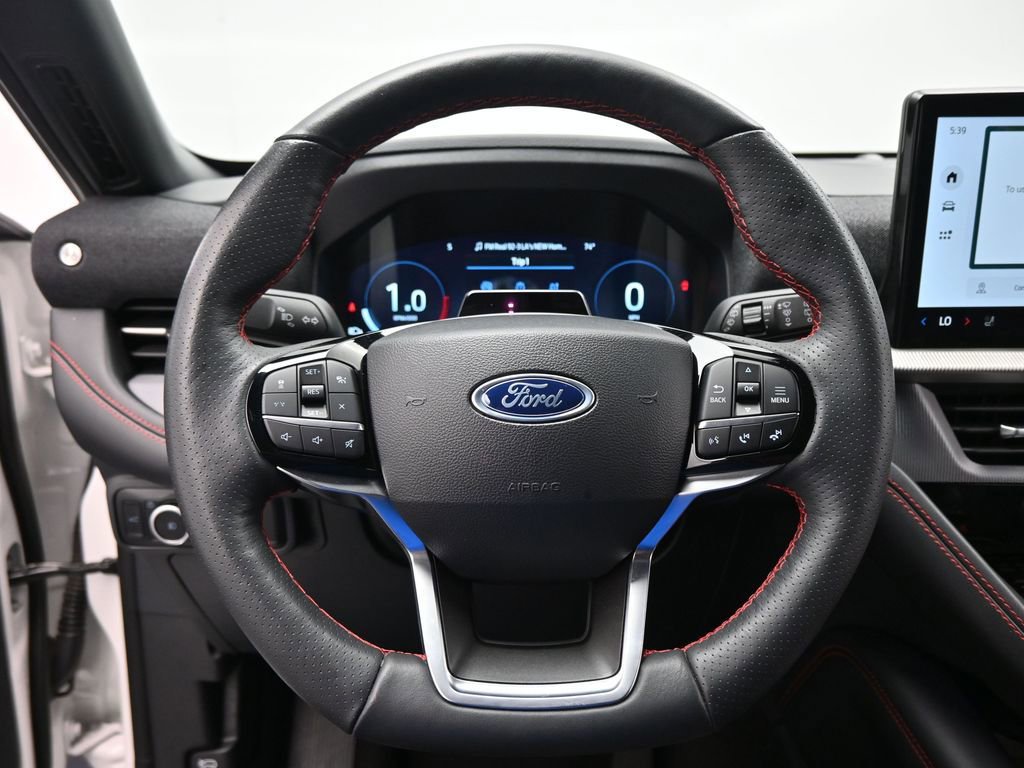 Certified 2025 Ford Explorer ST-Line w/ Premium Package image 18