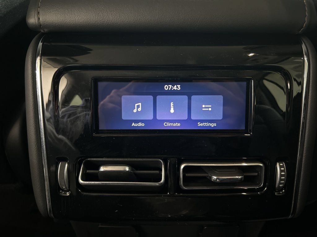 New 2026 Lincoln Aviator AWD w/ Jet Appearance Package image 27