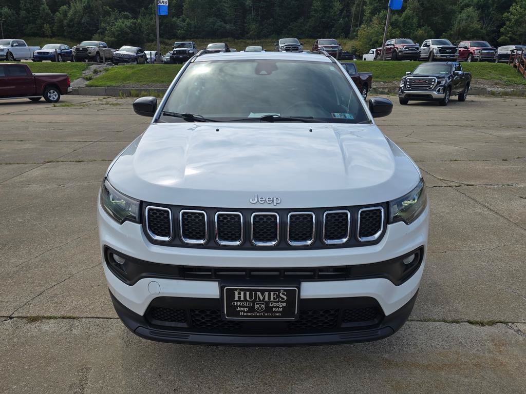 Used 2023 Jeep Compass Latitude AWD/4WD image 8