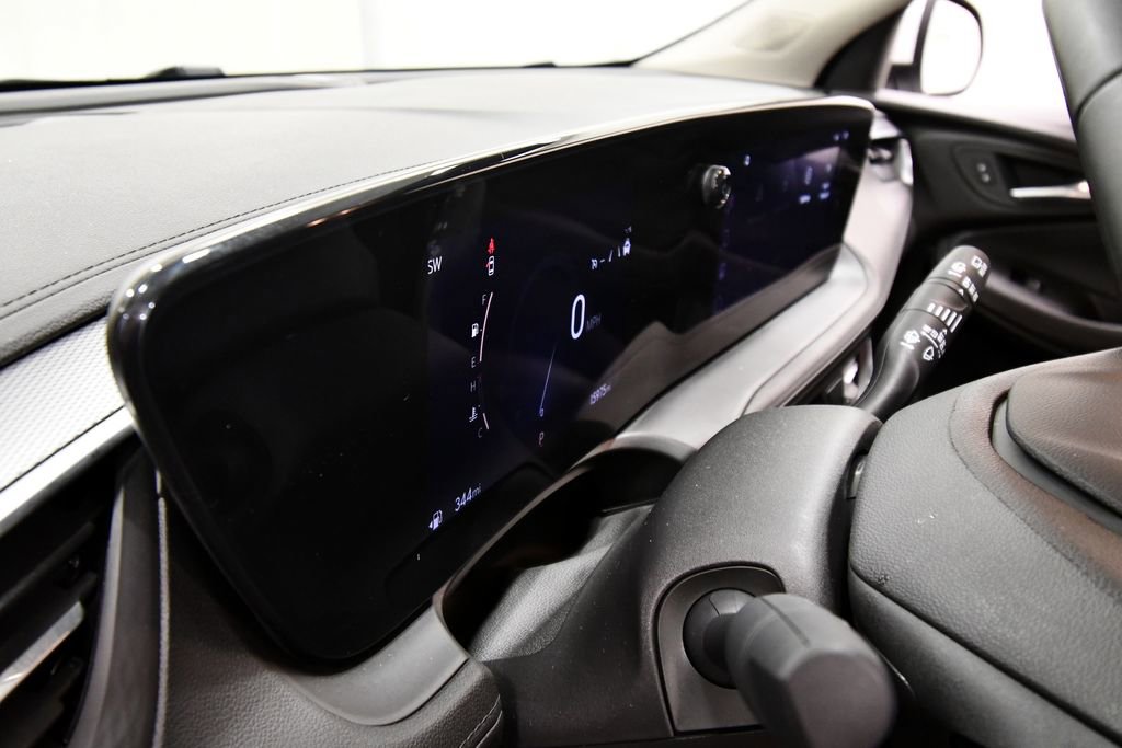 Used 2024 Buick Encore GX Sport Touring FWD image 21