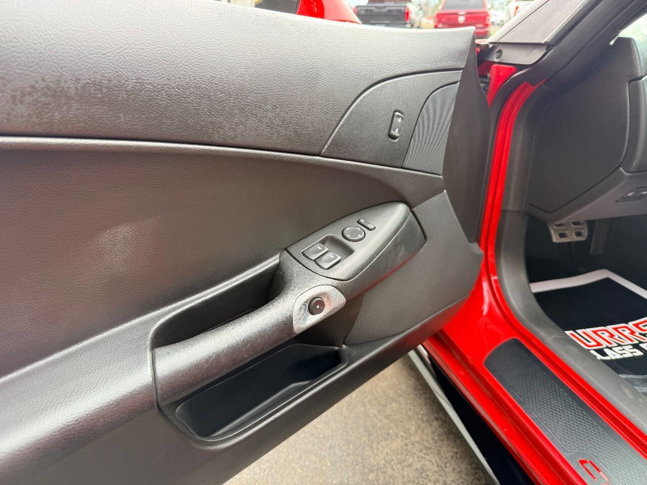 Used 2006 Chevrolet Corvette Coupe w/ Performance Package image 22