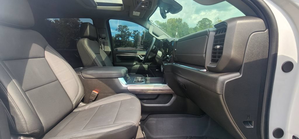 Used 2024 Chevrolet Silverado 3500 LTZ w/ LTZ Premium Package AWD/4WD image 25