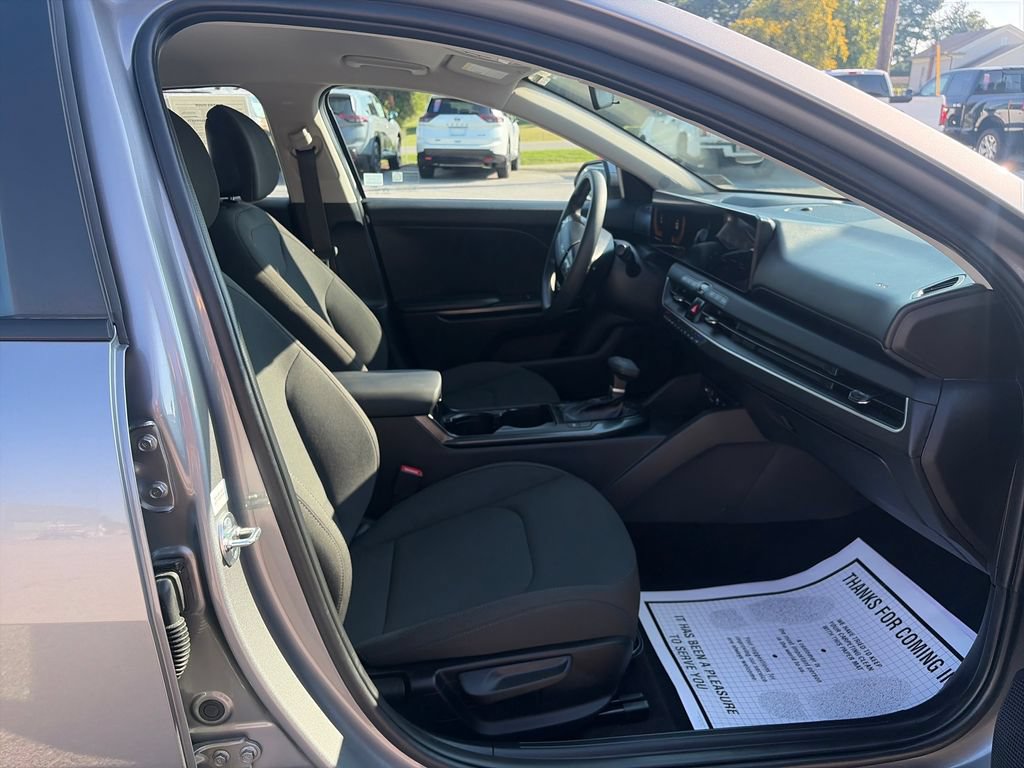 Used 2026 Kia K4 FWD image 37