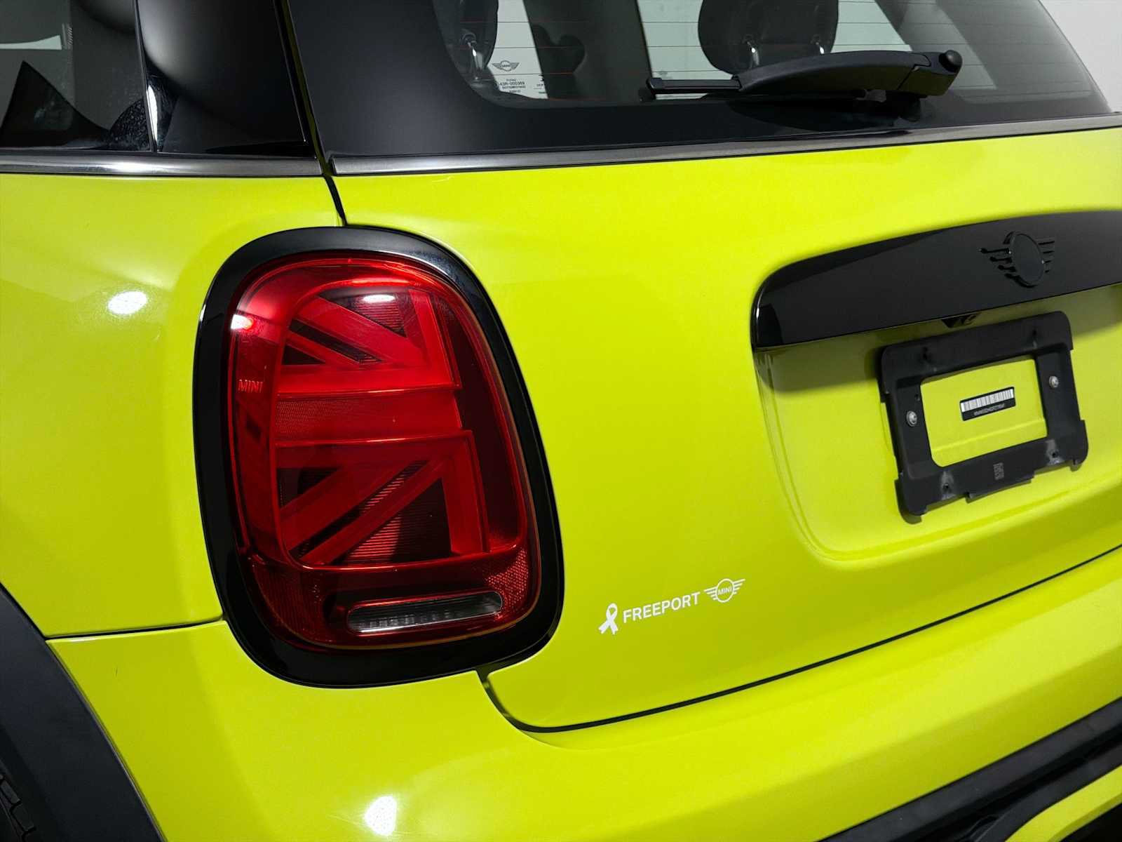 Used 2023 MINI Cooper S w/ Signature Upholstery Package FWD image 27