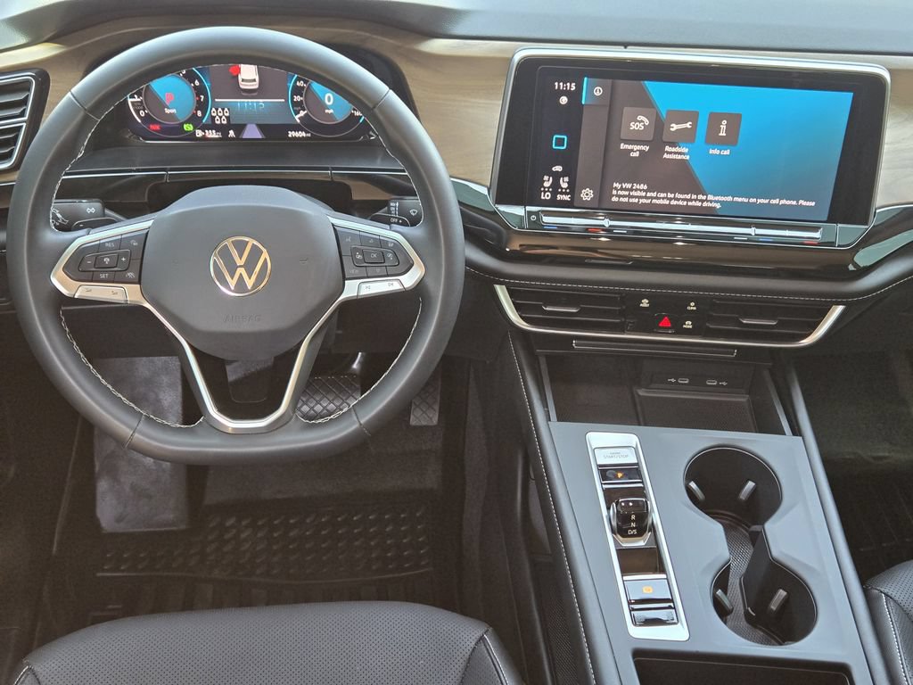 Used 2024 Volkswagen Atlas SE AWD/4WD image 10