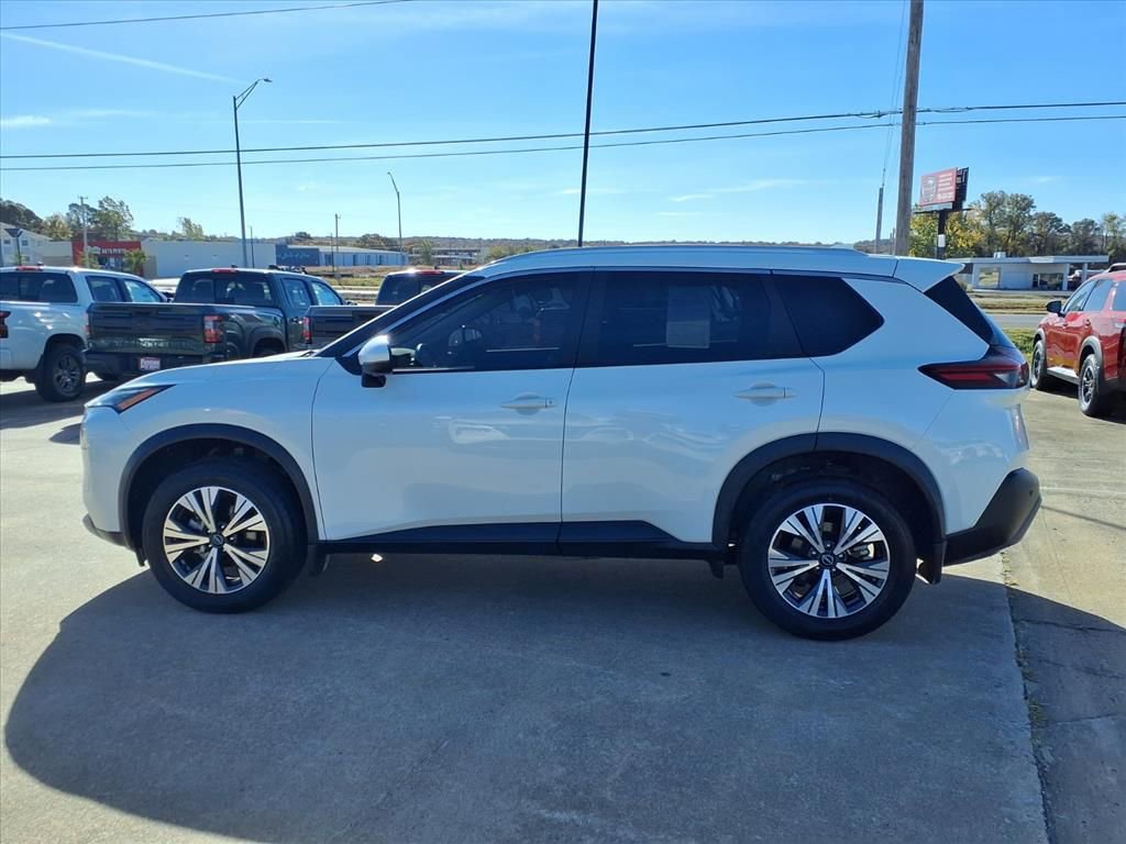 Certified 2023 Nissan Rogue SV w/ SV Premium Package image 18