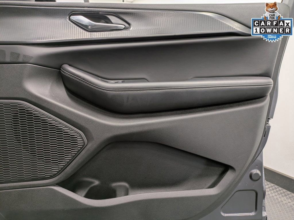 Used 2024 Jeep Grand Cherokee Altitude image 28