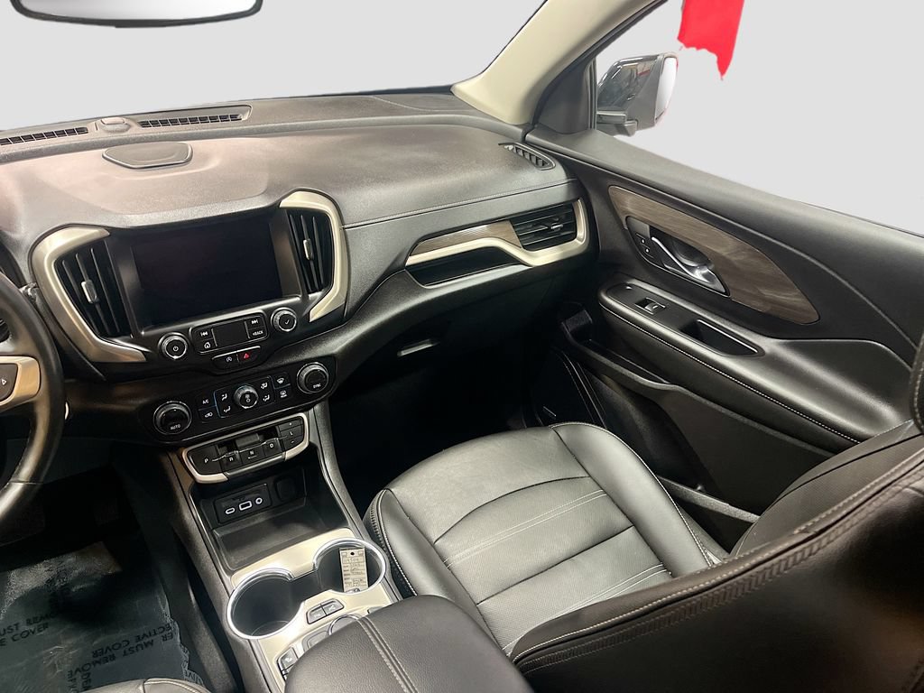 Used 2024 GMC Terrain Denali w/ Denali Premium Package AWD/4WD image 25