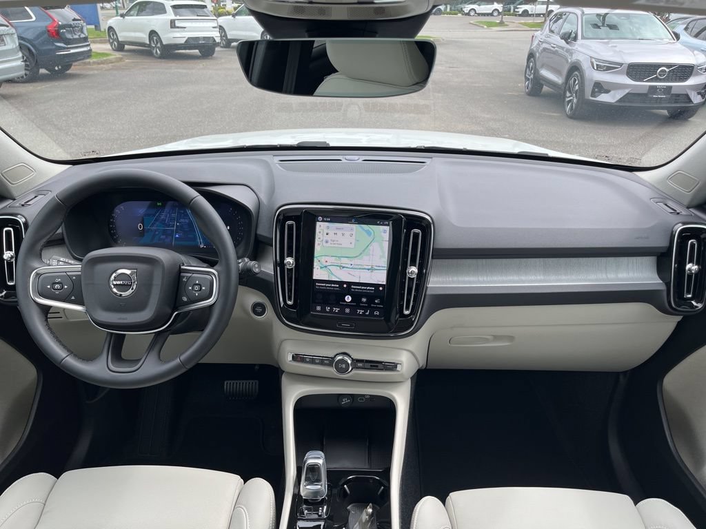 New 2026 Volvo XC40 B5 Plus w/ Protection Package Premier AWD/4WD image 22
