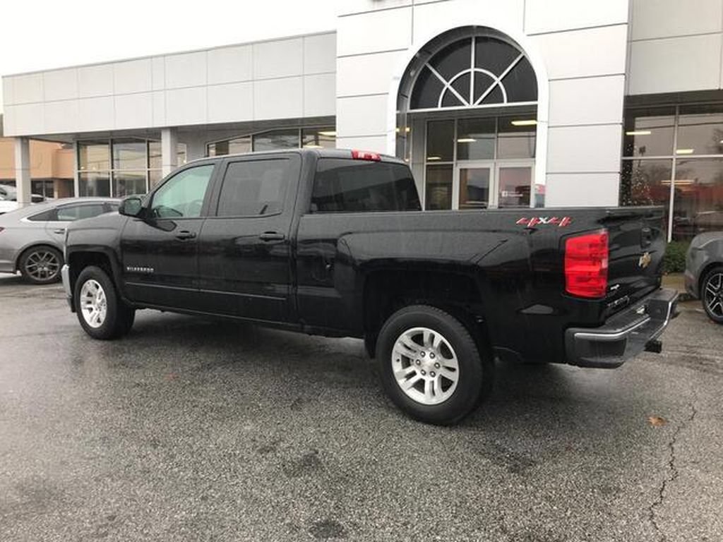 Used 2018 Chevrolet Silverado 1500 LT w/ All Star Edition AWD/4WD image 8