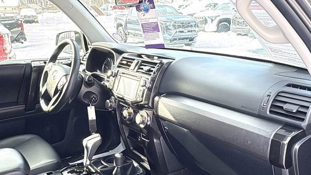 Used 2018 Toyota 4Runner TRD Off-Road Premium image 30