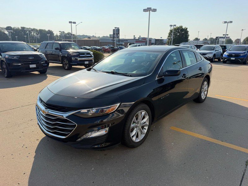 Used 2025 Chevrolet Malibu LT FWD image 6