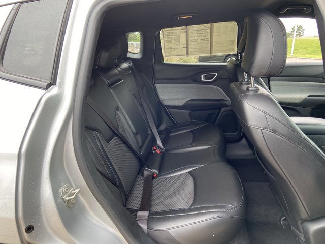 Used 2024 Jeep Compass Latitude AWD/4WD image 14