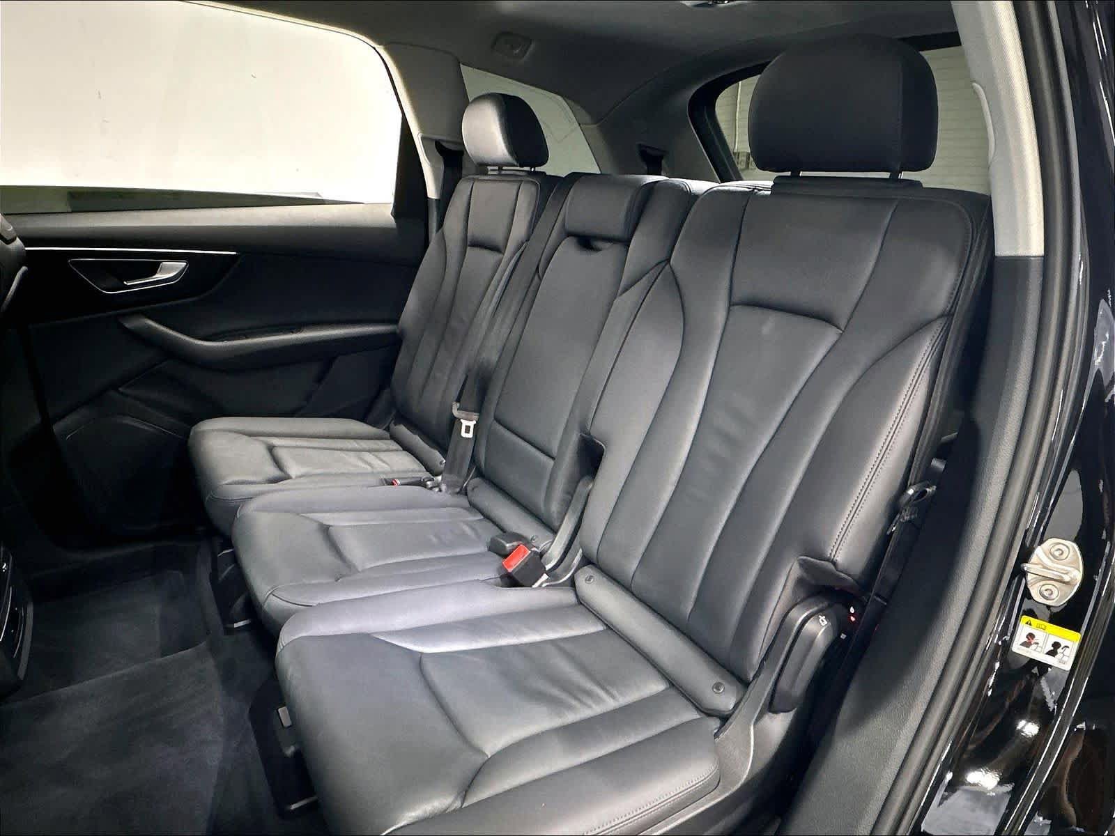 Used 2022 Audi Q7 3.0T Premium w/ Convenience Package AWD/4WD image 27