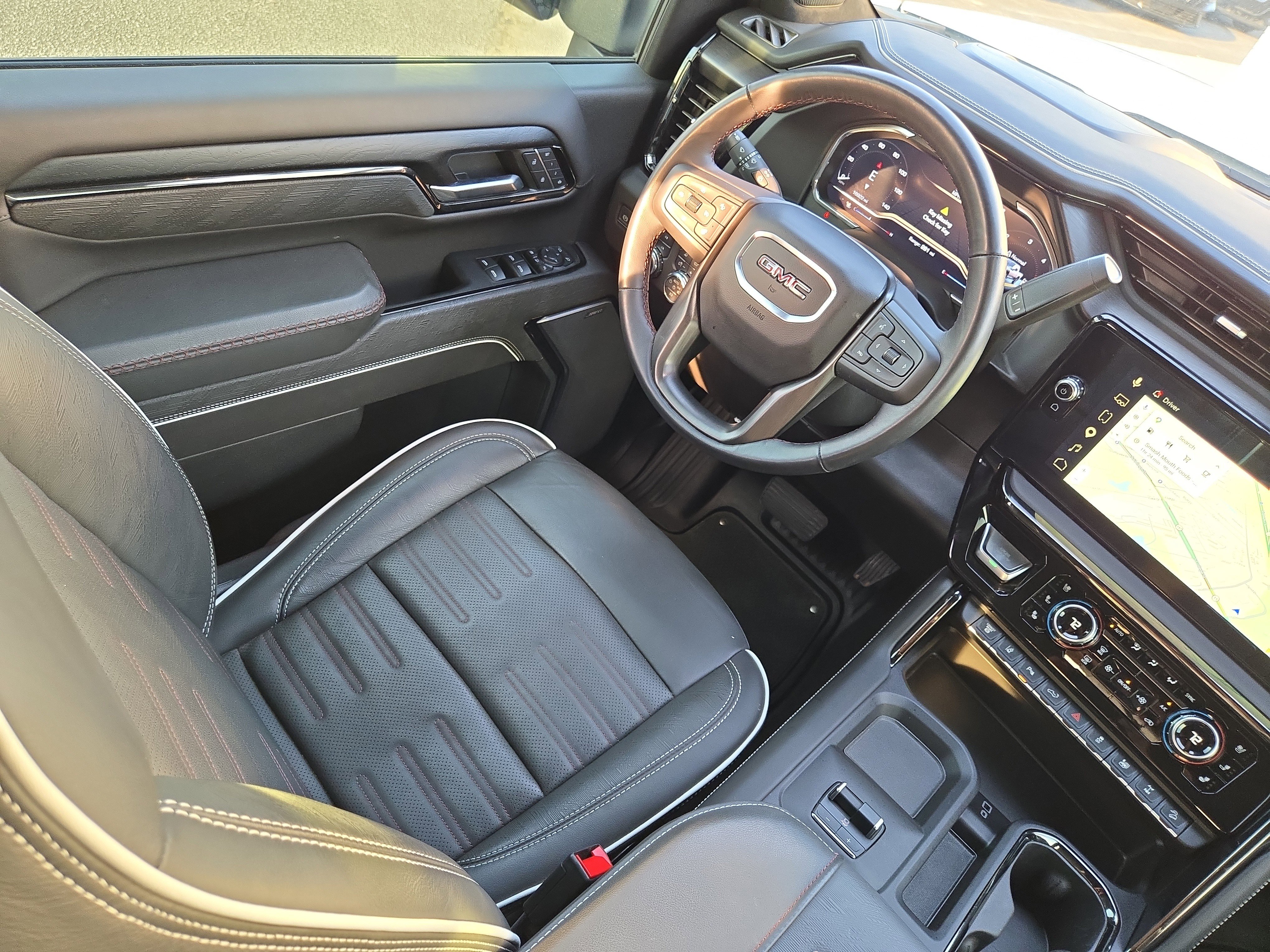 Used 2024 GMC Sierra 2500 AT4X image 18