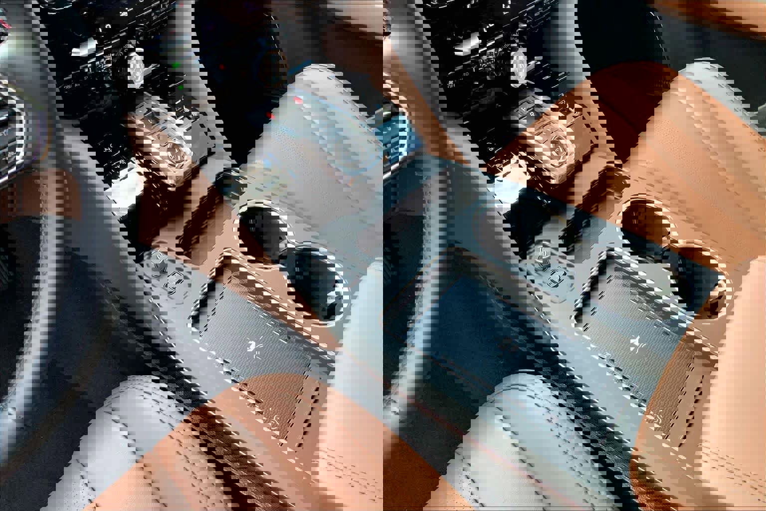 Certified 2025 Acura MDX SH-AWD w/ Technology Package image 14