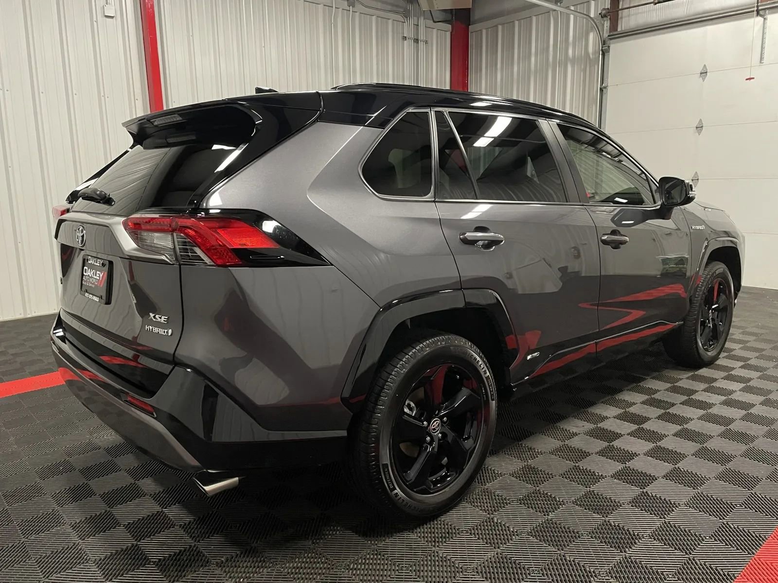 Used 2020 Toyota RAV4 XSE w/ XSE Grade Weather Package image 4