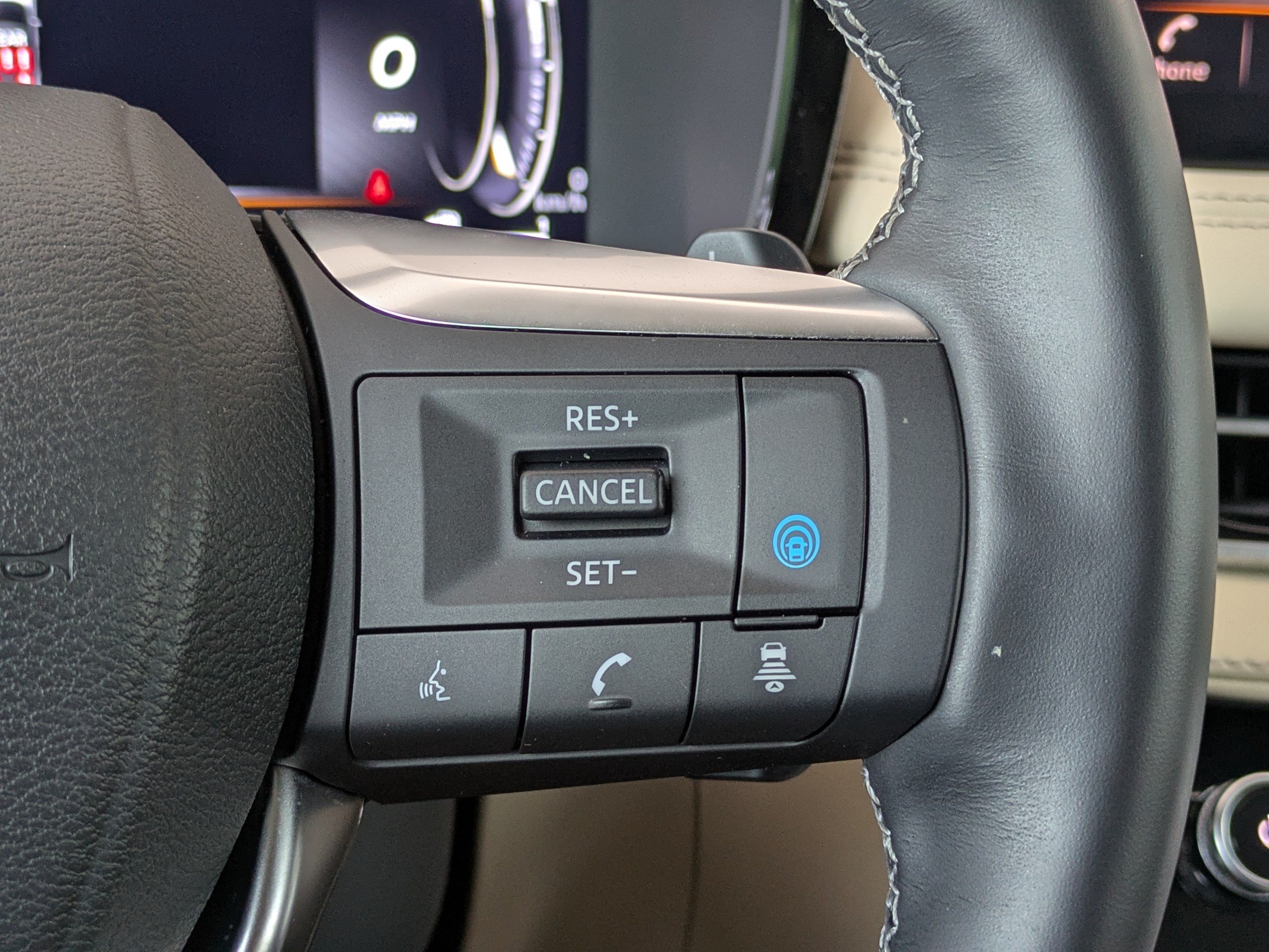 Used 2025 INFINITI QX60 Sensory w/ Vision Package AWD/4WD image 31