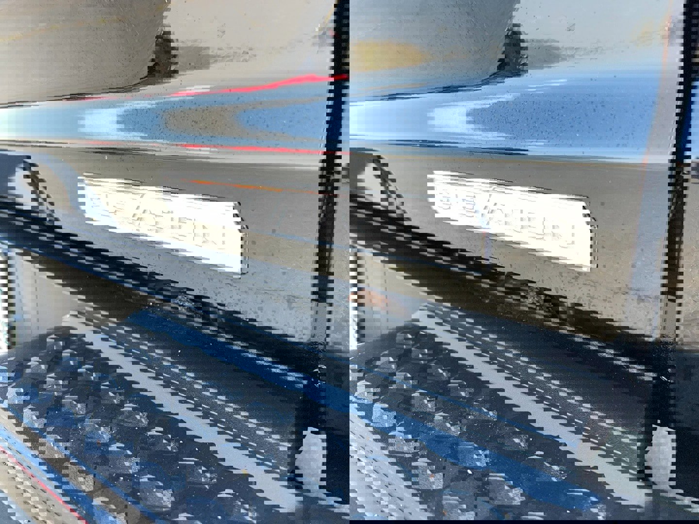 Used 2024 GMC Canyon Elevation w/ Convenience Package image 10