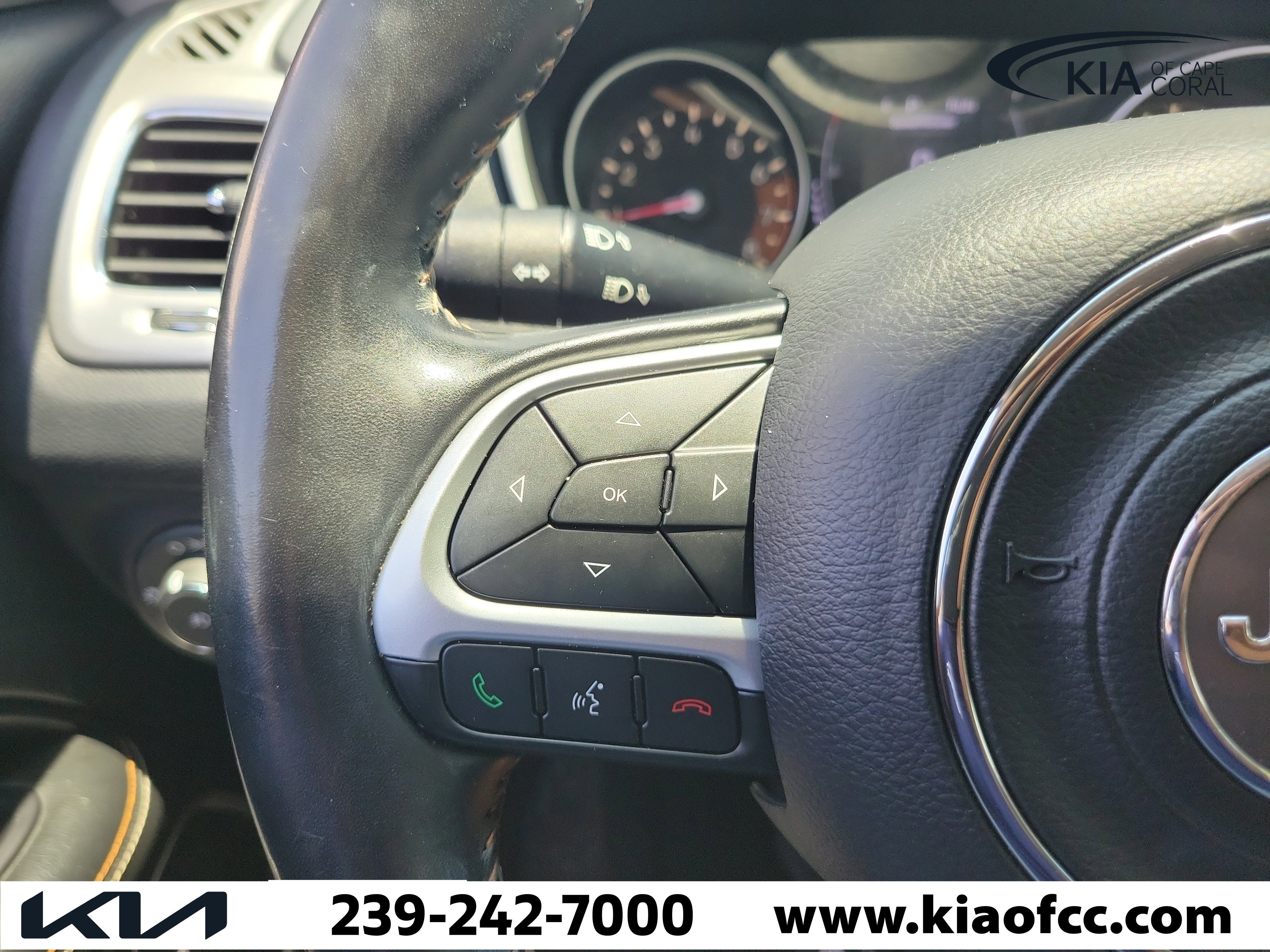 Used 2020 Jeep Compass Latitude w/ Advanced Safety Group FWD image 25