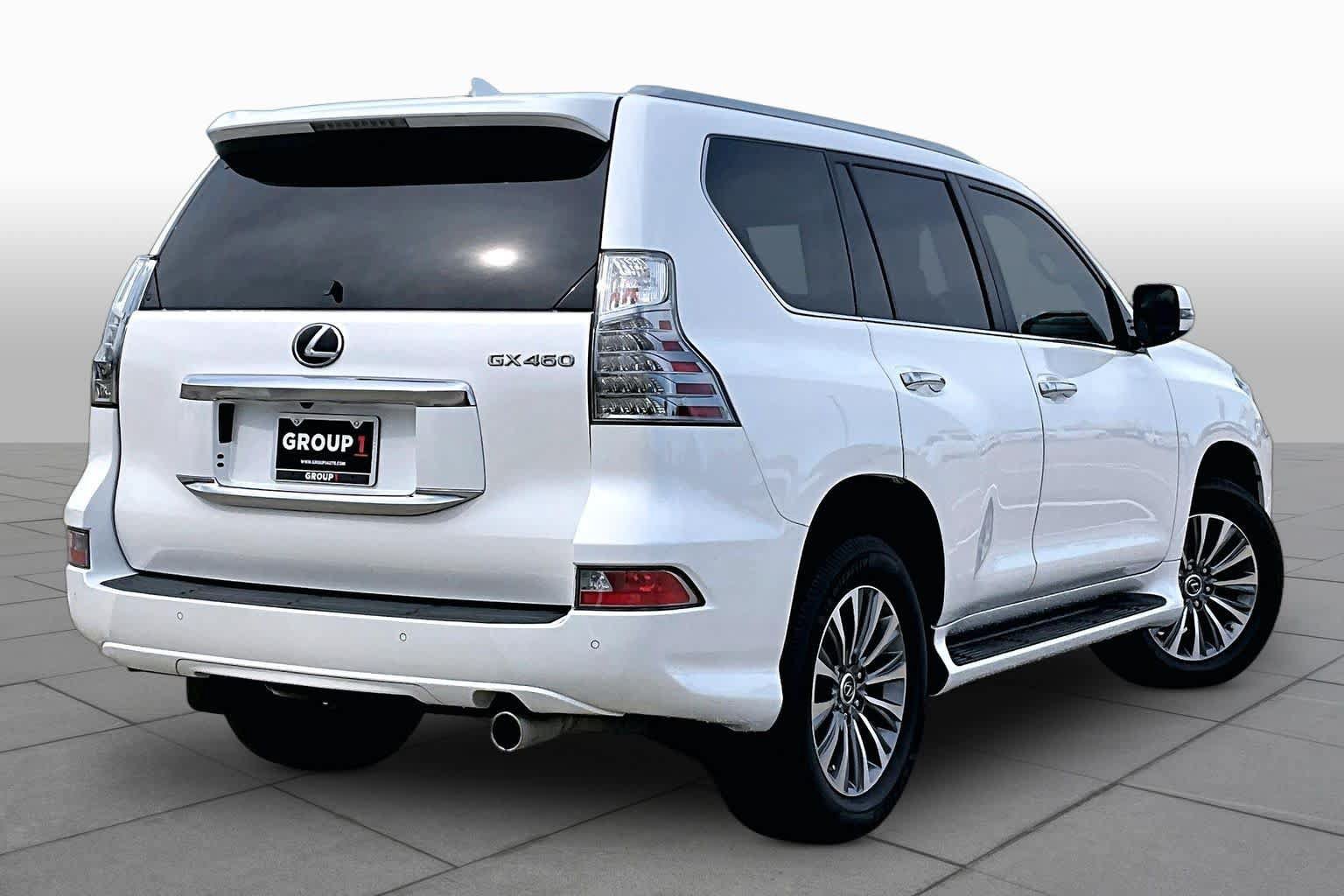 Used 2020 Lexus GX 460 Luxury w/ Accessory Package AWD/4WD image 13