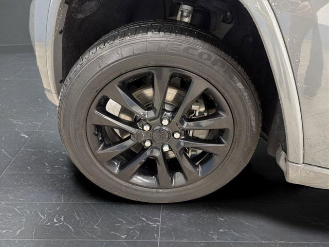 Used 2022 Jeep Grand Cherokee Laredo X image 35