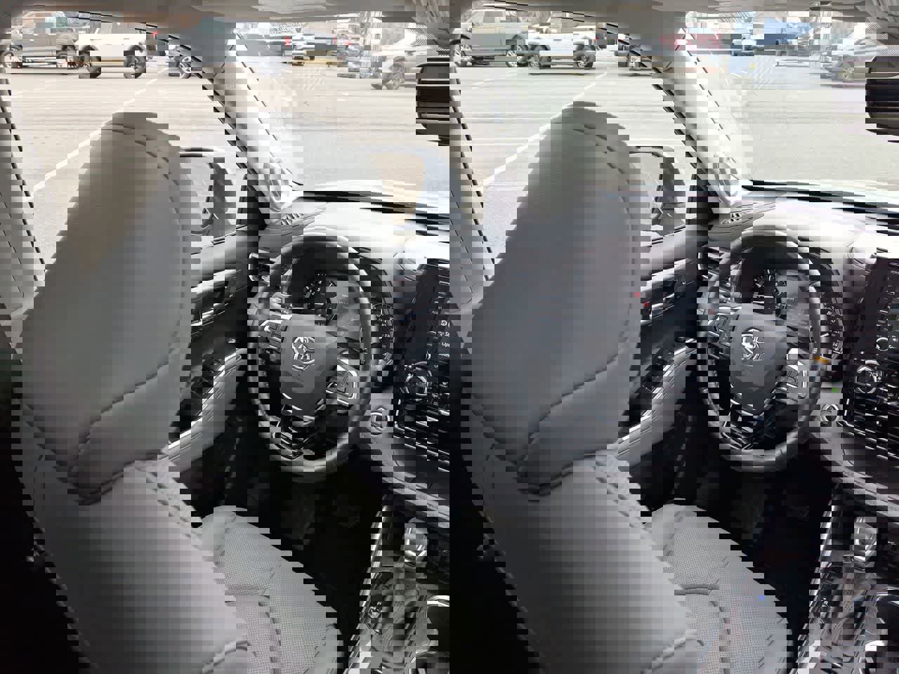 Used 2021 Toyota Highlander Limited image 15