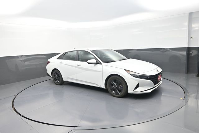 Used 2021 Hyundai Elantra SEL w/ Convenience Package FWD image 30