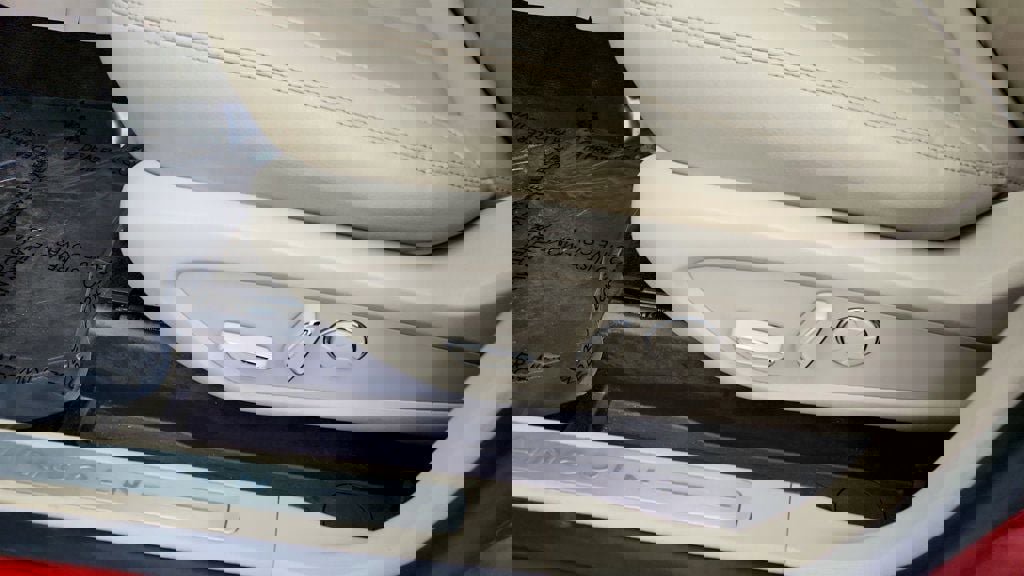 Used 2019 Lincoln MKC Premiere image 10