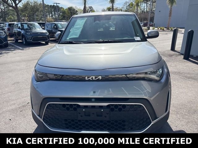 Certified 2025 Kia Soul LX image 2