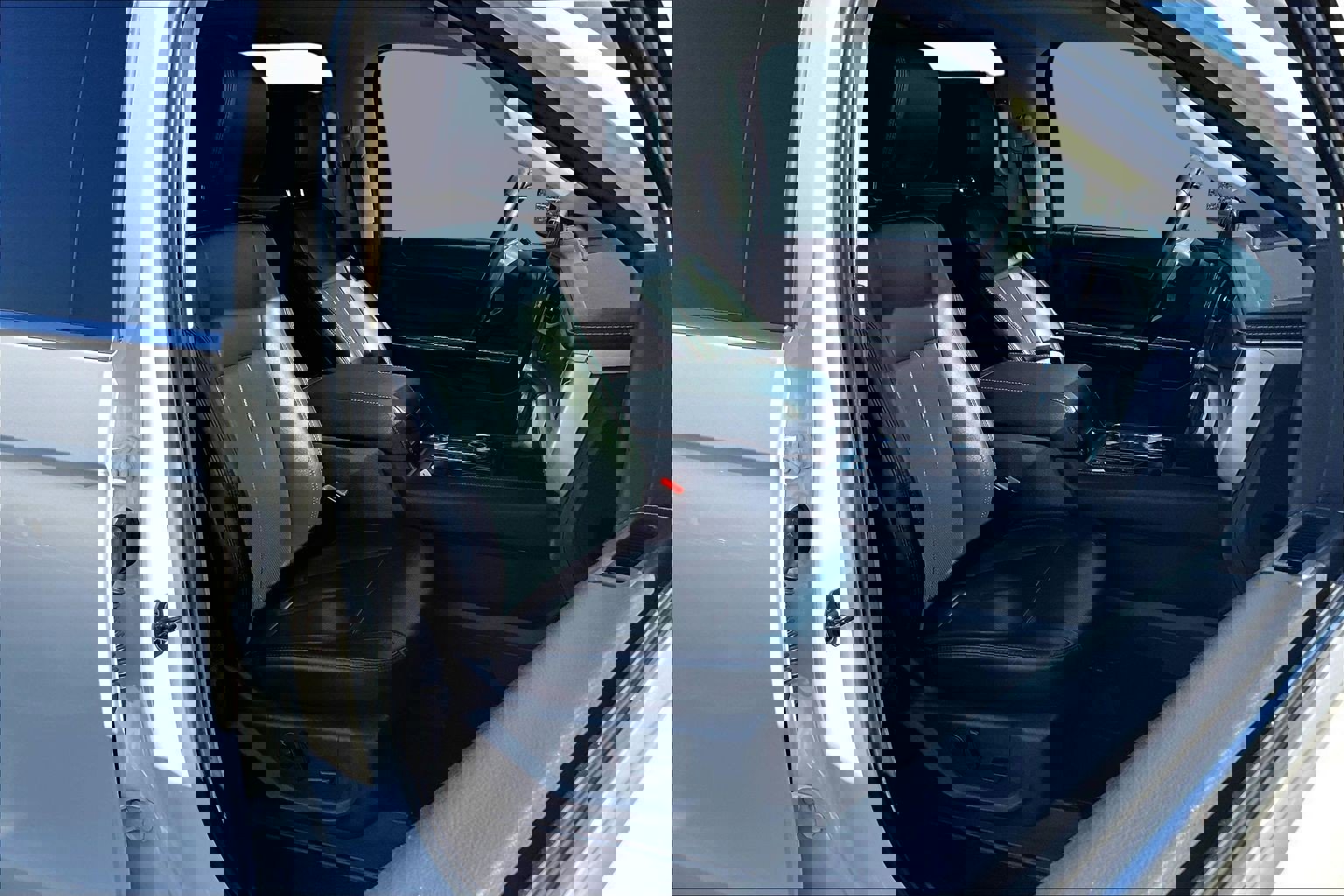 Used 2022 Ford Expedition Max XLT image 7